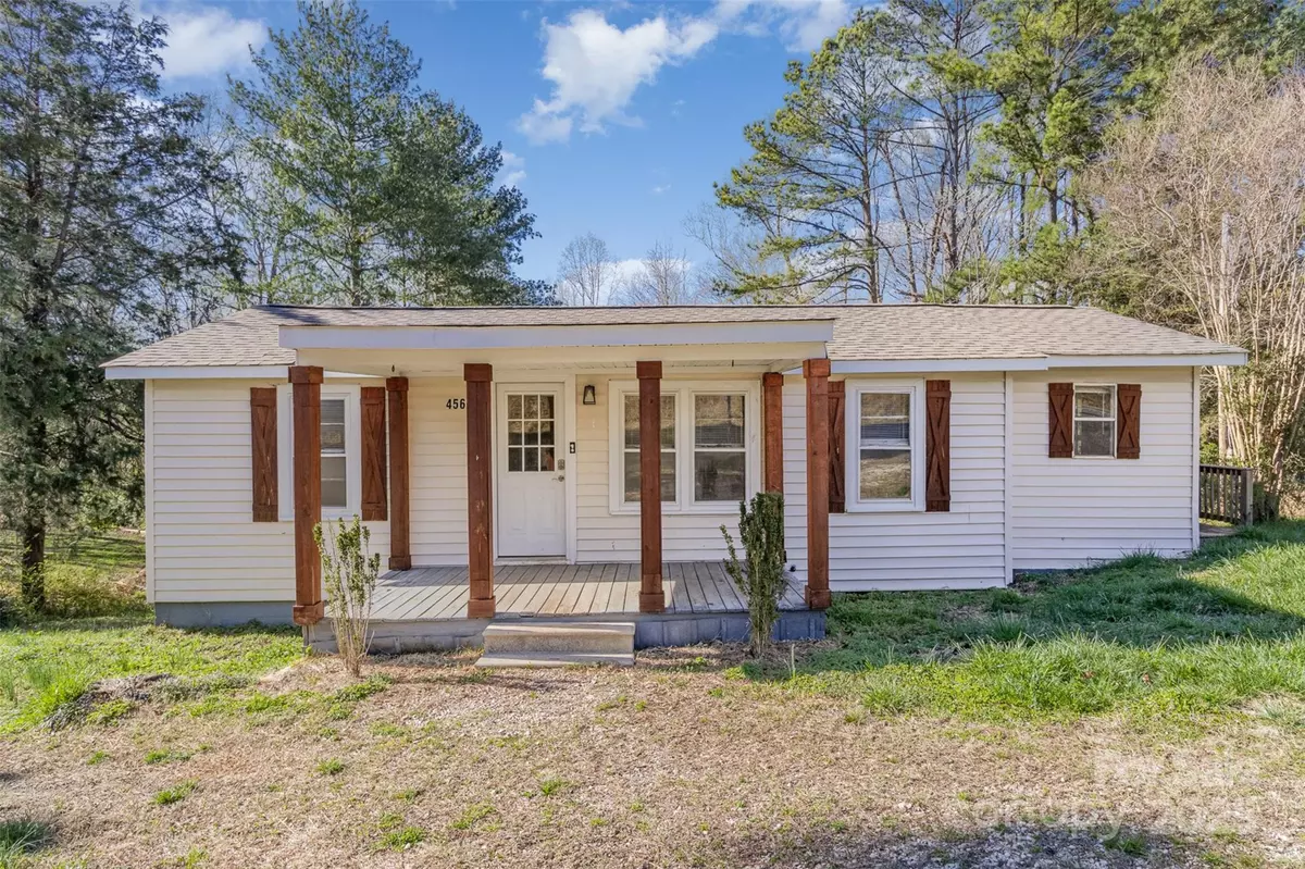 Gaffney, SC 29340,456 Burnt Gin RD