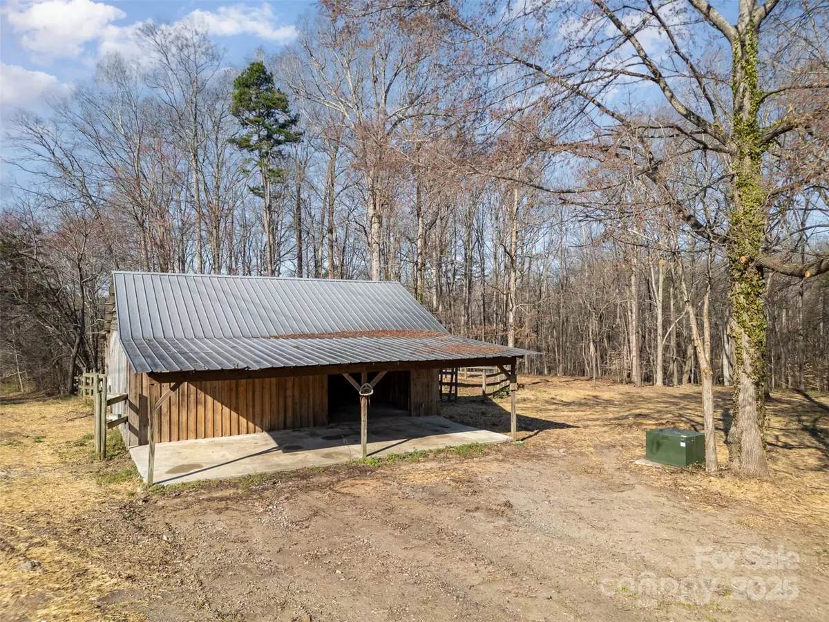 Gastonia, NC 28056,112 Hardwood CIR