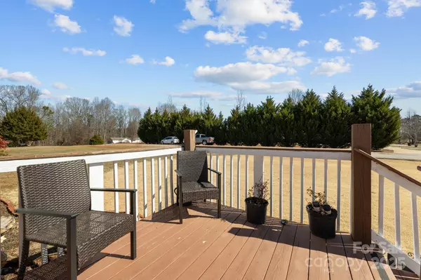 Mocksville, NC 28028,120 Glenwood RD