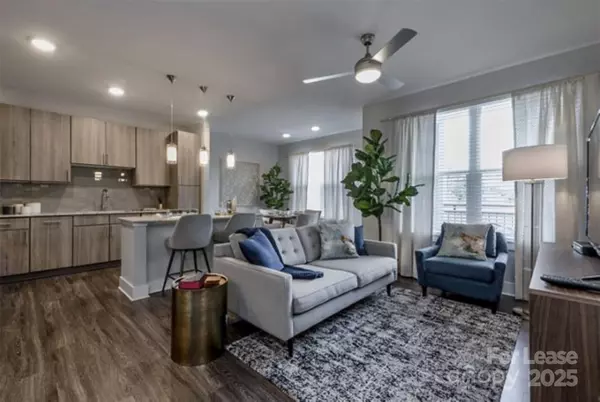 Charlotte, NC 28211,4840 Randolph RD #3211