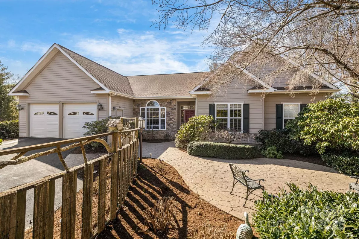 Hendersonville, NC 28739,585 Rickel DR