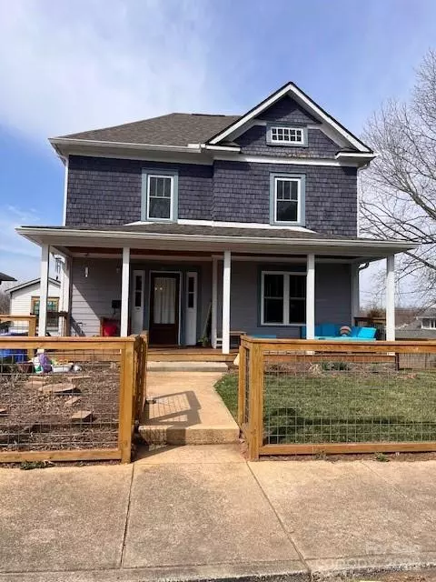 Asheville, NC 28801,17 Ora ST
