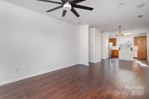 Charlotte, NC 28208,1525 Walnut View DR