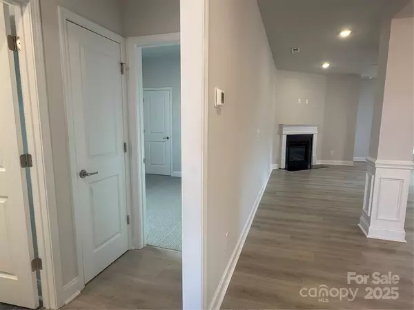 Gastonia, NC 28056,713 Inwood Hill DR #96