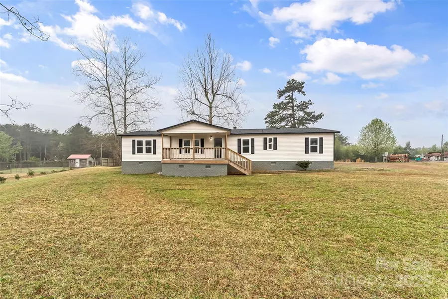 1641 Knoll DR, Vale, NC 28168