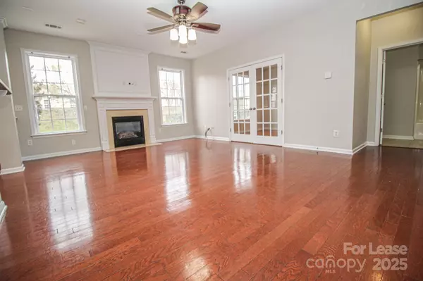Charlotte, NC 28214,222 Minitree LN