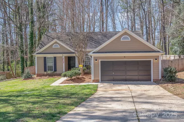 201 Remally LN, Huntersville, NC 28078