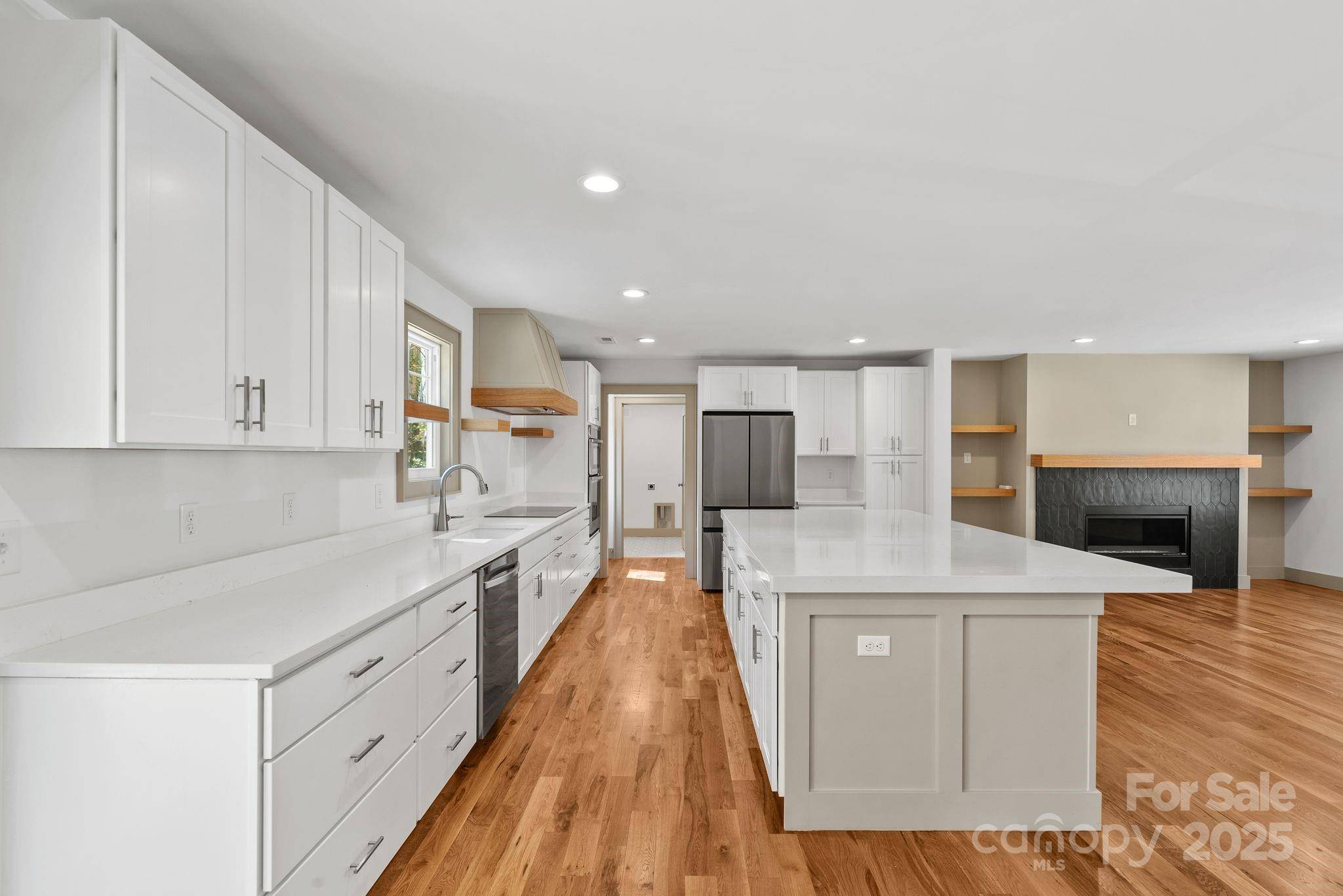 Flat Rock, NC 28731,1416 Howard Gap Loop RD
