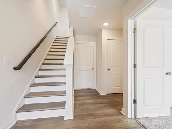 Charlotte, NC 28211,1417 Lithium LN