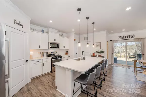 Iron Station, NC 28080,7056 Cornwallis CT