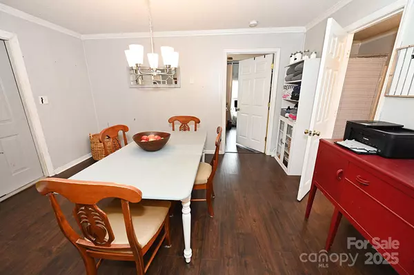 Gastonia, NC 28052,2010 Simmons ST