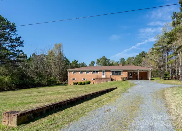 New London, NC 28127,40359 Barnhardt RD