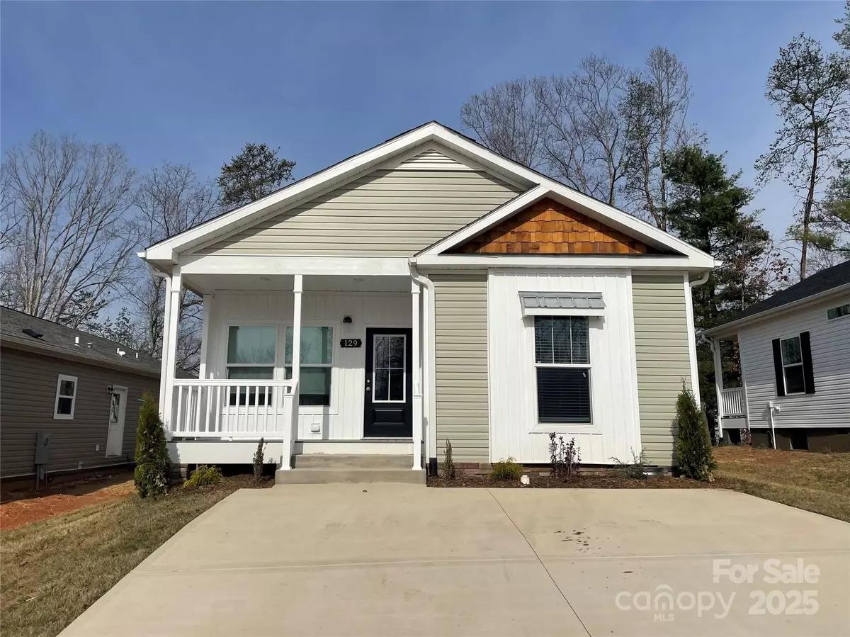 Asheville, NC 28806,129 Bellamy RD