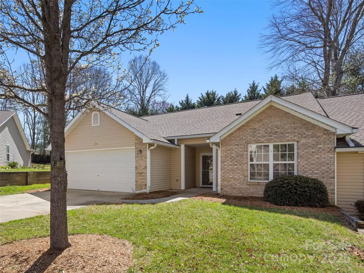Fletcher, NC 28732,324 Wiltshire CIR