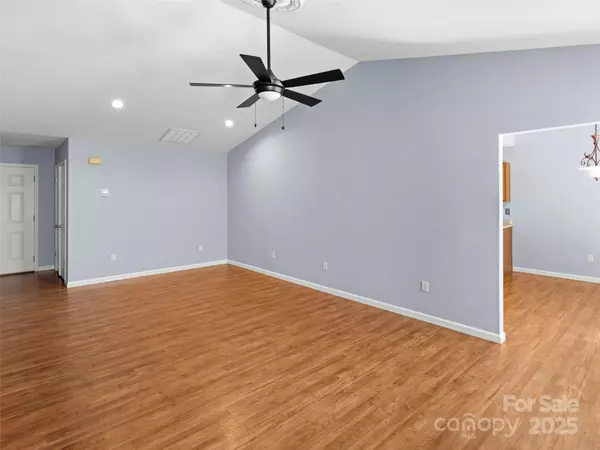 Fletcher, NC 28732,324 Wiltshire CIR