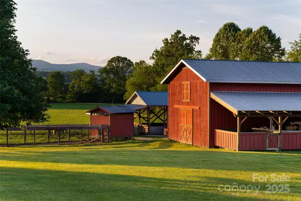 Brevard, NC 28712,280 Walnut Hollow RD