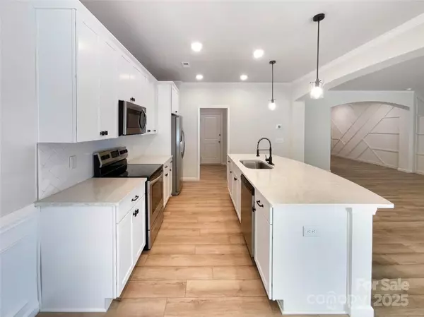 Charlotte, NC 28214,8212 Merryvale LN