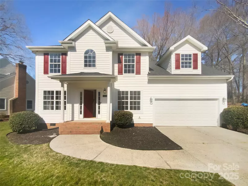 9144 Cameron Wood DR, Charlotte, NC 28210