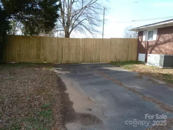 Spartanburg, SC 29307,3091 E Main Street EXT
