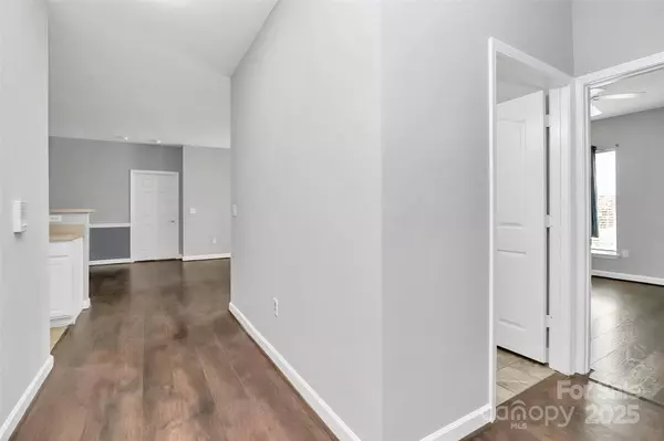 Charlotte, NC 28262,10663 Hill Point CT