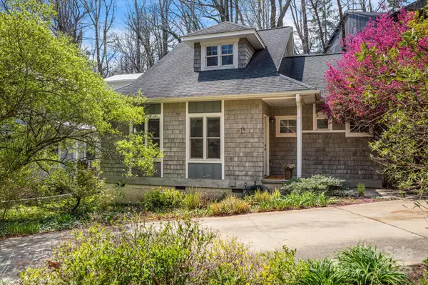 19 Castle ST, Asheville, NC 28803