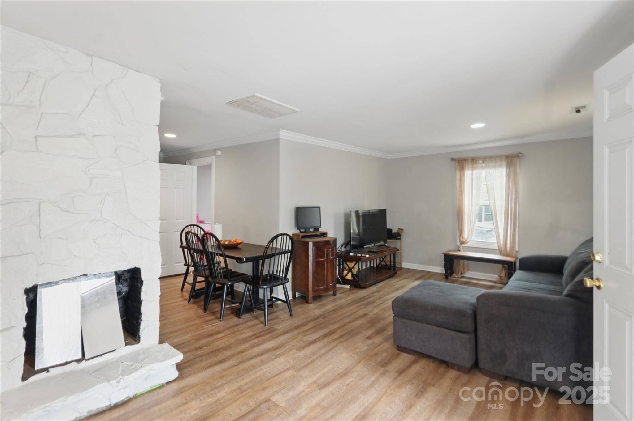 Gastonia, NC 28052,402 N Boyd ST
