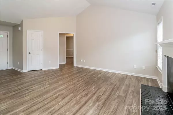 York, SC 29745,136 Ole Eastpointe DR