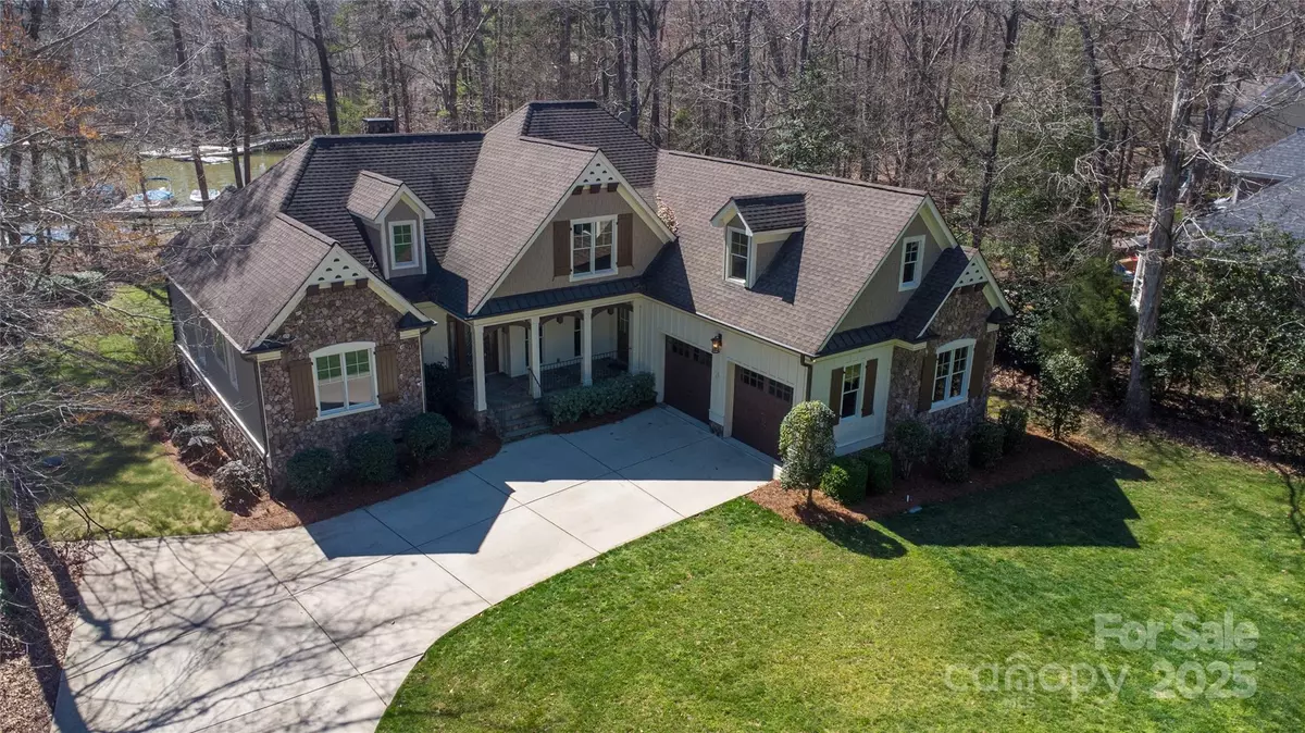 New London, NC 28127,147 Pearl Bay DR