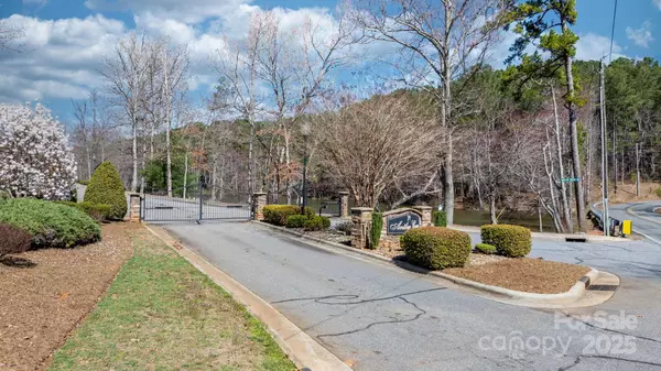 5993 Red Berry CT #16, Granite Falls, NC 28630