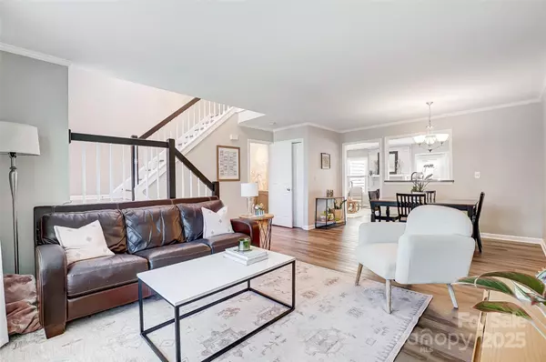 Charlotte, NC 28210,8250 Tradd CT