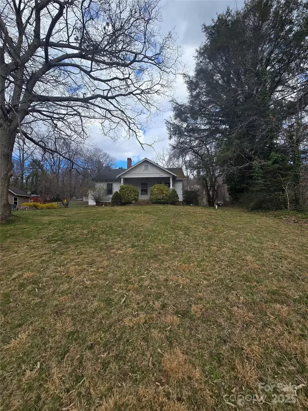 Asheville, NC 28805,1628 Tunnel RD