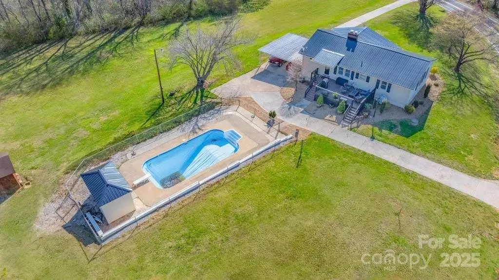 78 Jack Corpening RD, Nebo, NC 28761