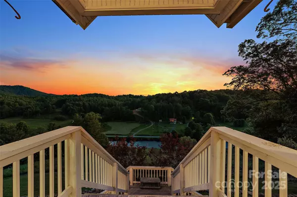 West Jefferson, NC 28694,361 Osprey PL