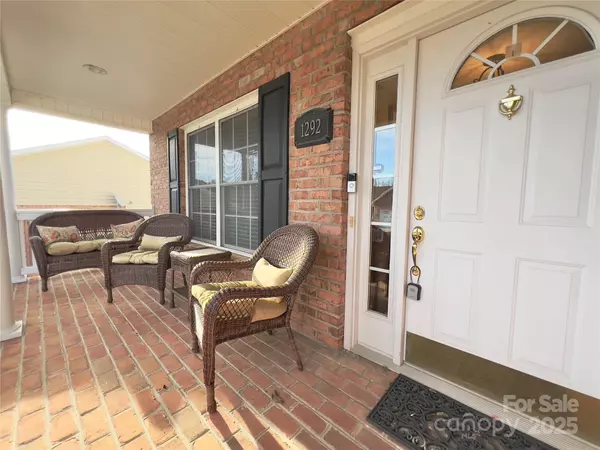 Lenoir, NC 28645,1292 Wexford VLG
