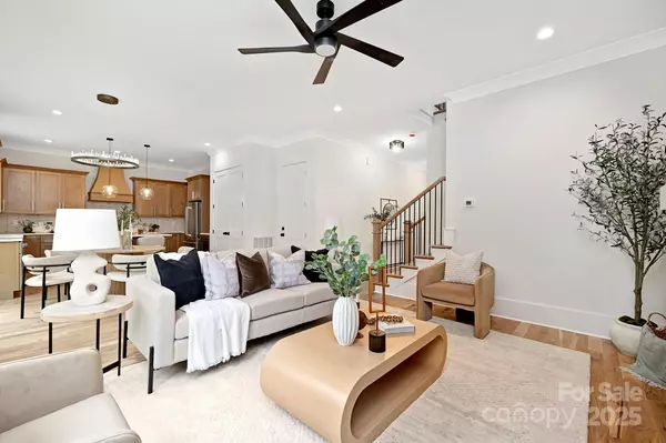 Charlotte, NC 28208,2969 Beech Nut RD