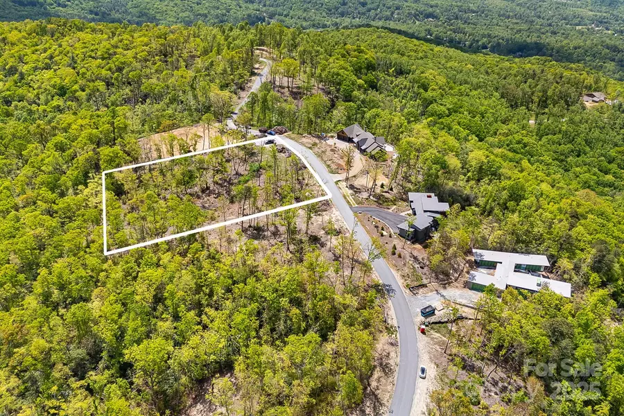 58 Mountain Grove LN, Fletcher, NC 28732