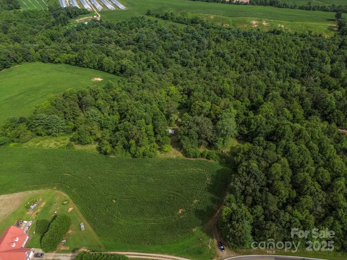 Roaring River, NC 28669,264 McKinley RD