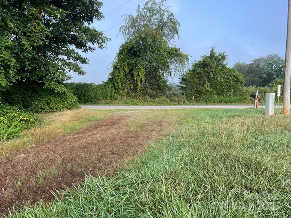 Roaring River, NC 28669,264 McKinley RD