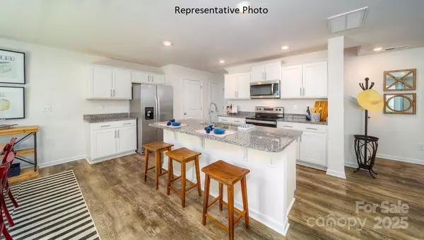 Hickory, NC 28602,1443 Mammoth RD