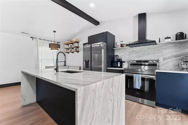 Charlotte, NC 28215,5501 Joyce DR