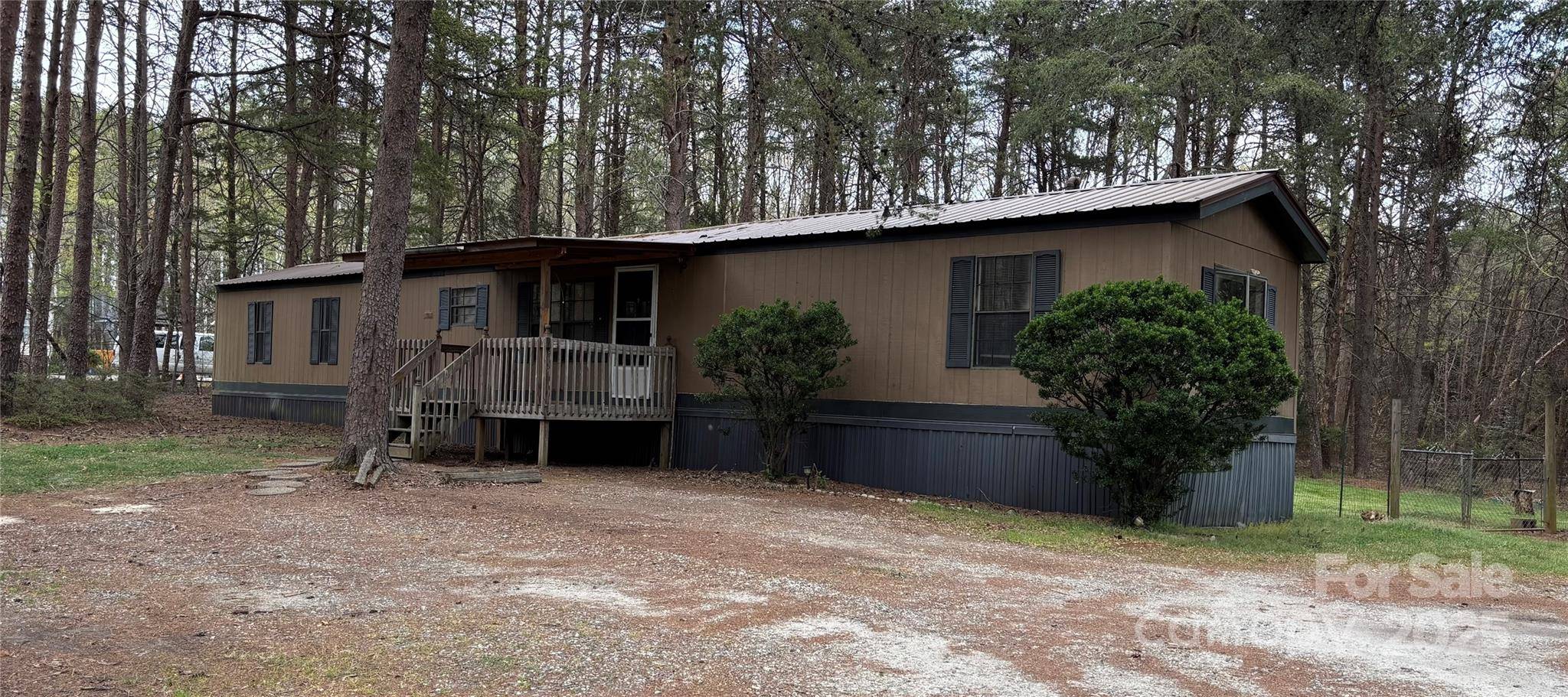 3748 Caribou DR, Sherrills Ford, NC 28673