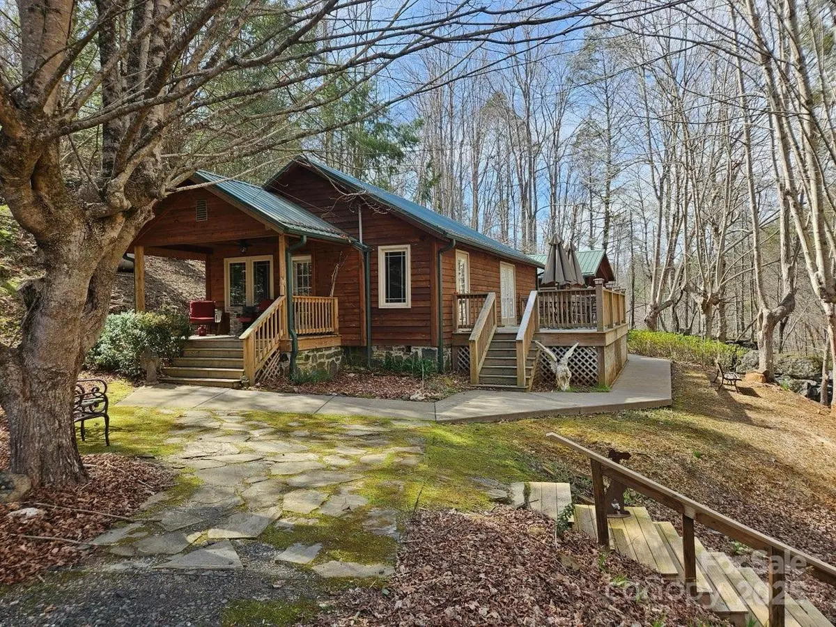 Bakersville, NC 28705,324 Marble Mine RD