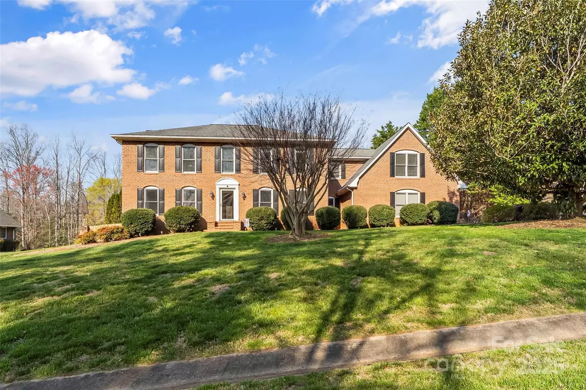 Morganton, NC 28655,115 Brookstone DR