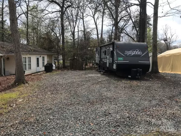 Mount Gilead, NC 27306,137 Landlubber TRL