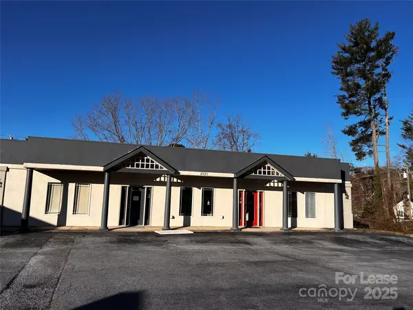 2021 Asheville HWY, Hendersonville, NC 28791