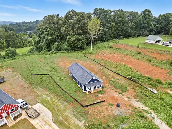 Clover, SC 29710,1432 Blackbird DR