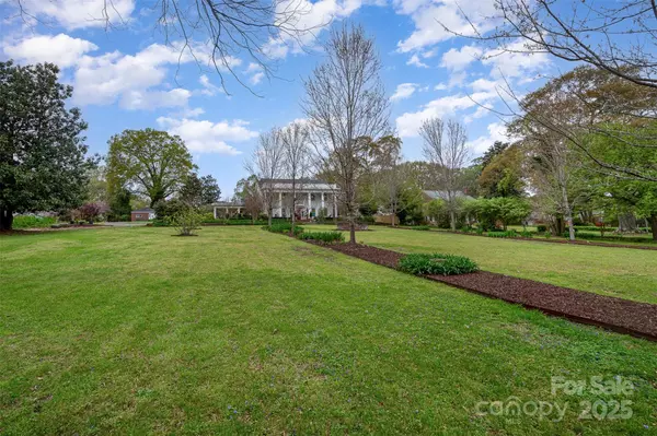 Gastonia, NC 28052,1313 S York RD
