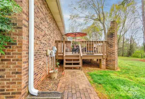 Shelby, NC 28150,1106 Yancey ST