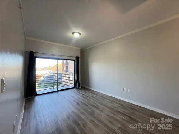 Charlotte, NC 28202,715 N Church ST #301