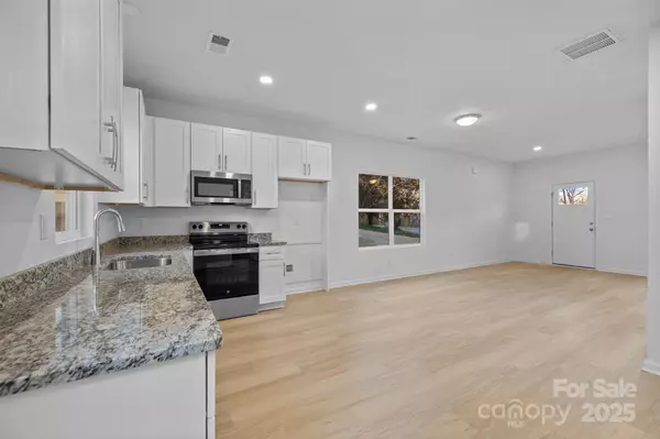 Bessemer City, NC 28016,607 S 10th ST